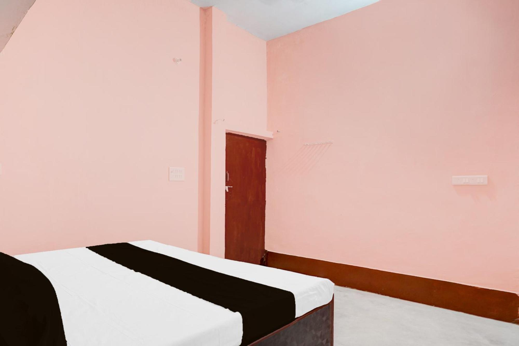 Spot On Celebration Hotel Κανπούρ Εξωτερικό φωτογραφία